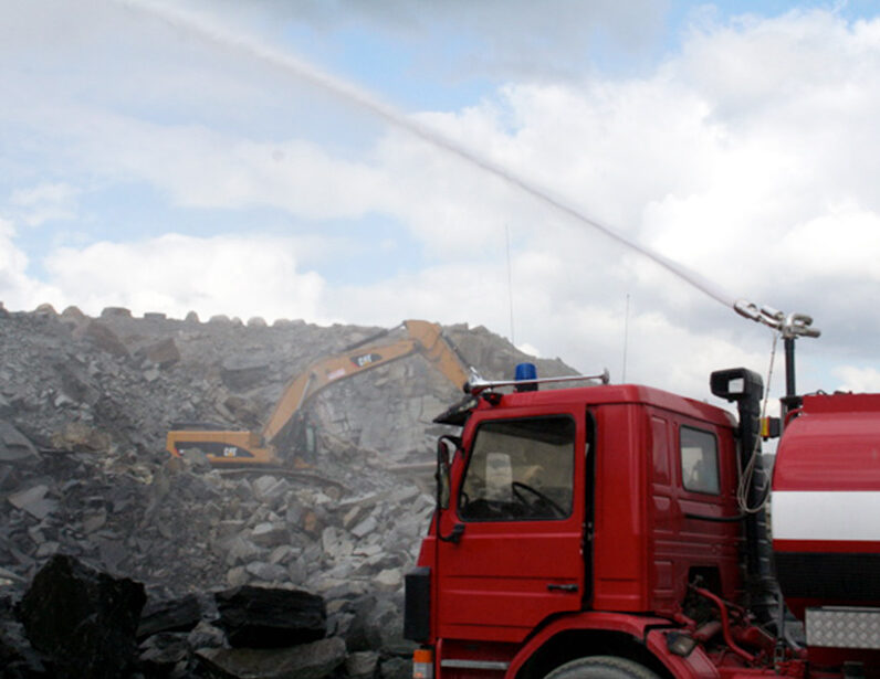 Unifire mining and dust control water cannons and remote controlled monitors in stainless steel 316L